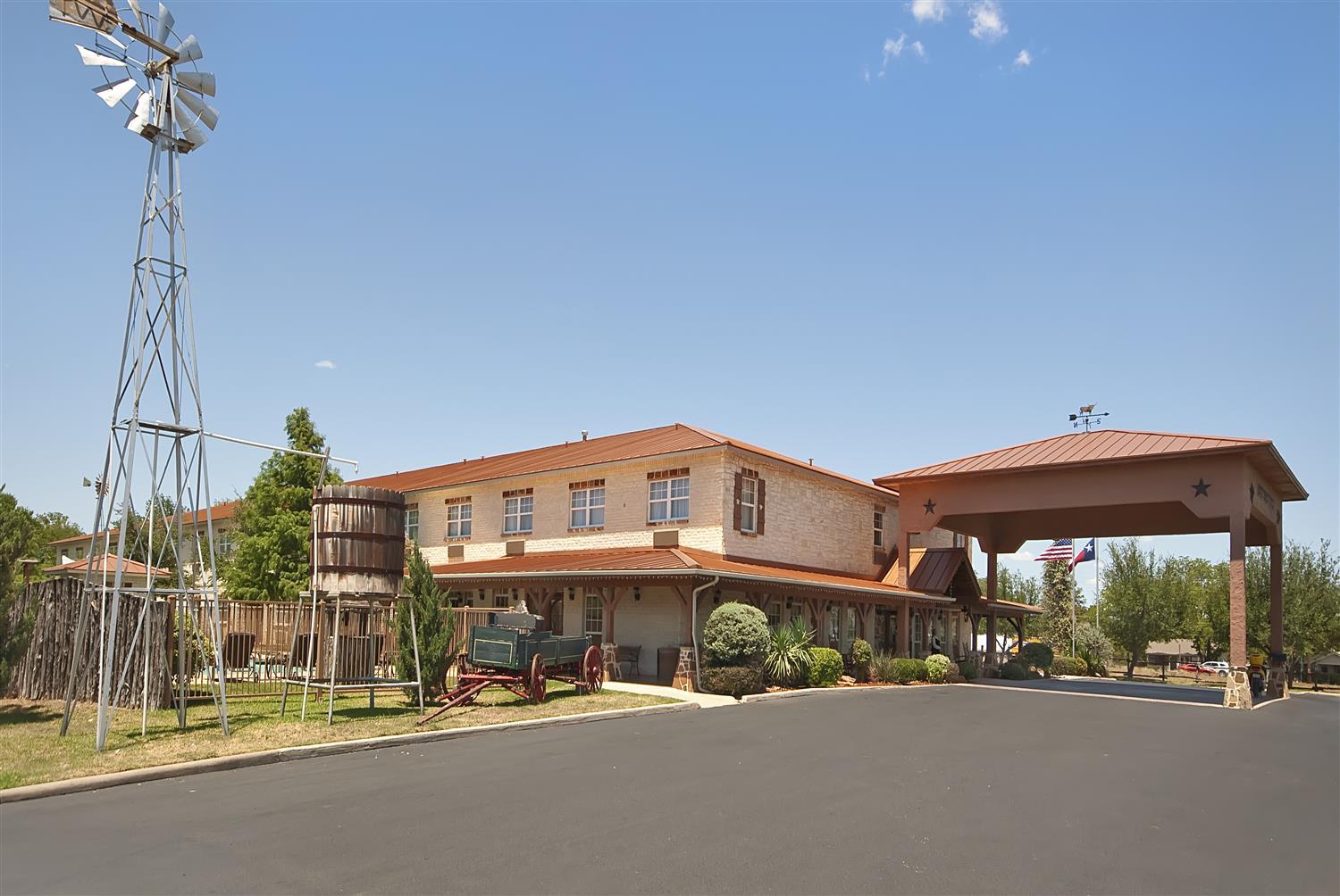 Best Western Plus Фредериксбург Екстериор снимка